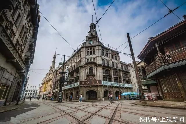 乐嗨上海过大年！沪上11个都市景点春节活动攻略在此→