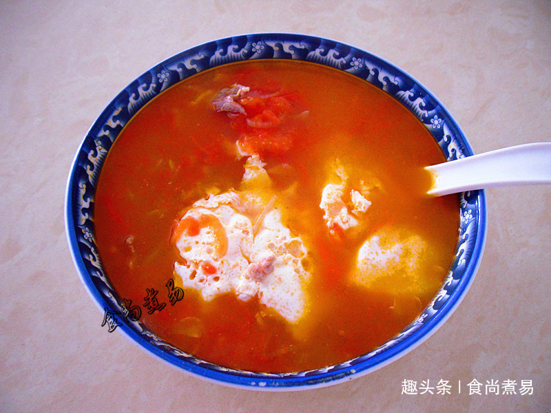 老妈做的五菜一汤,很家常接地气,吃的舒坦,在外花钱也买不到