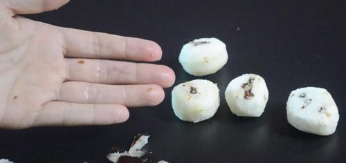 荸荠|荸荠去皮原来这么简单，教你新办法，轻松剥出完整荸荠，太实用了