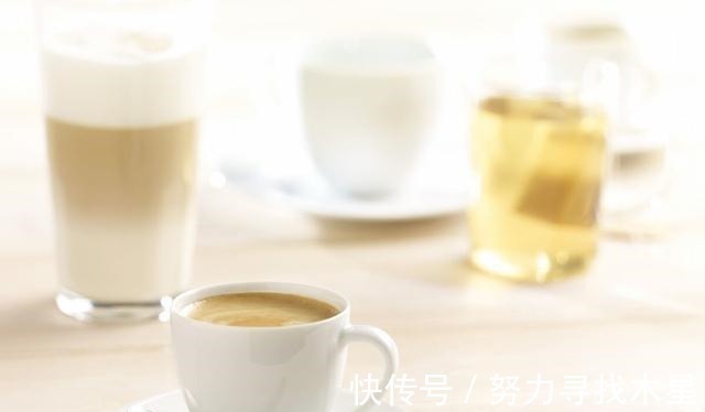 什么茶和牛奶混合都可以变成奶茶嘛！
