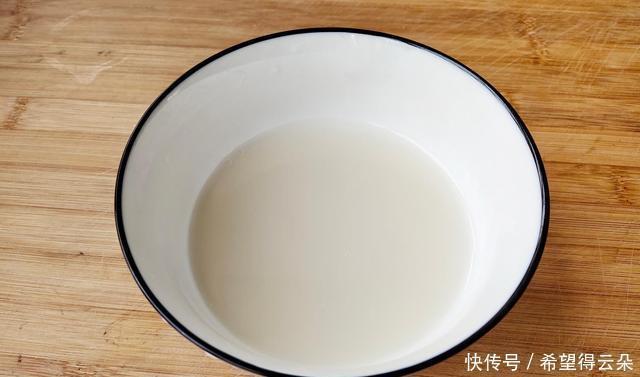 早餐|入冬后,我家迷上这早餐,香喷喷热乎乎,吃上两个就管饱,舒服