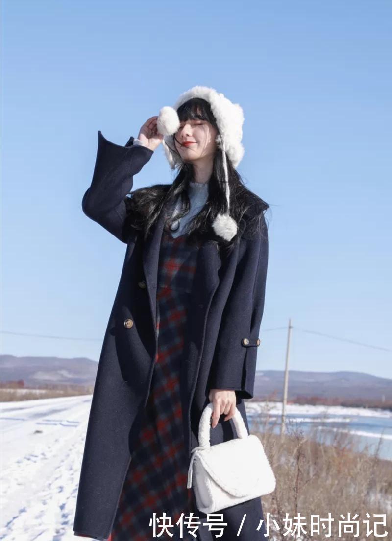 自然|人到中年拒绝大妈感,穿衣可以运用这三种技巧,美得自然又高级