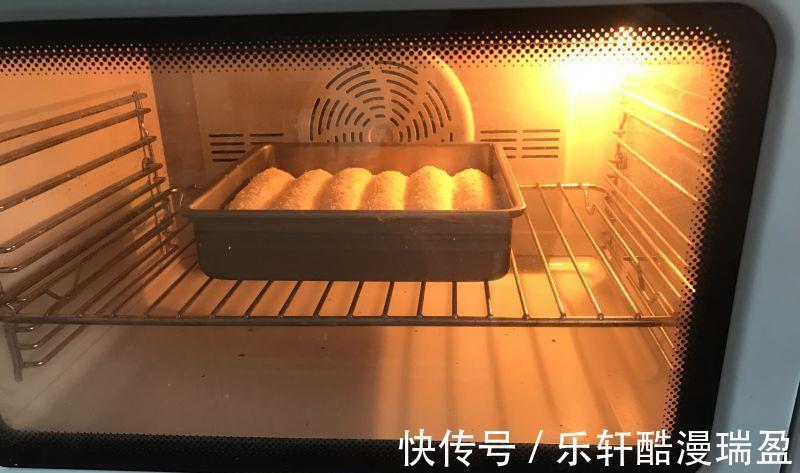 厨师机|松软拉丝的三奶排包（椰浆鲜牛奶酸奶老面包）