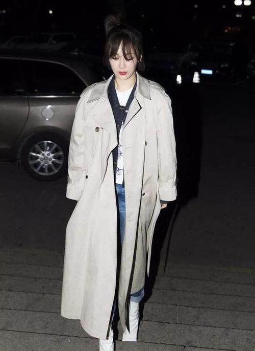  别总|40多岁的女人别总穿羽绒服！多试试这4款外套，时髦保暖又洋气