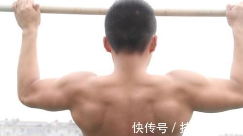 好处|为何要常做俯卧撑?男性每天做40个俯卧撑,好处多到你想不到