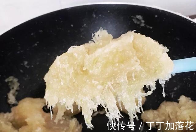 玉米油|夏季当季食材月饼，用冬瓜来做内馅，味道清淡，家人称赞！