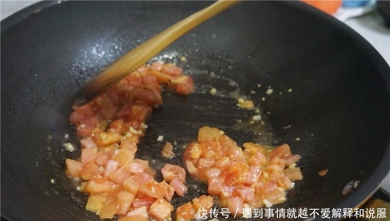 疙瘩汤想要做好吃,不难,东北老人告诉你3要点,牢记就能做好