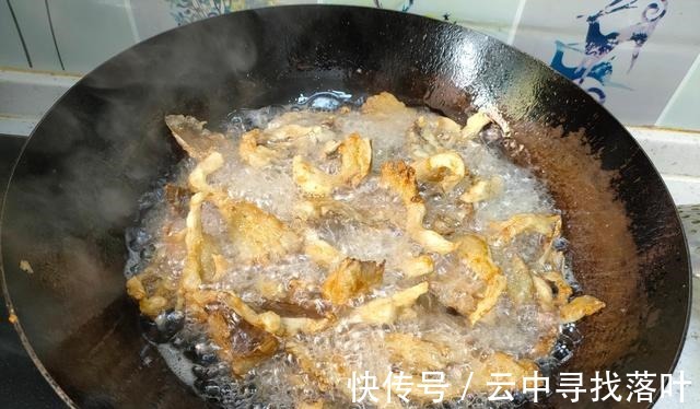 干炸蘑菇|餐馆里“很脏”的一道菜，不少人常会点，厨师下馆子却从不吃！