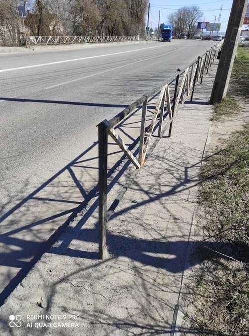 修补|胶带是万能修补工具！网友分享“超奇葩装修设计”