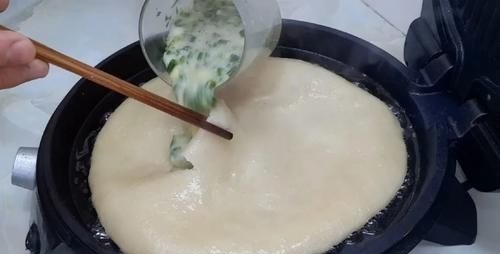 面粉又出神奇做法,不发面不烫面,外焦里软又空心,吃过念念不忘