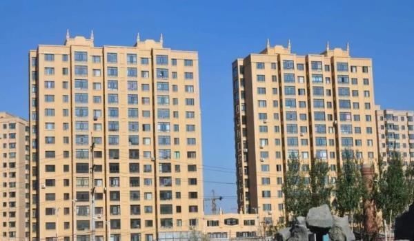 利率|75万的房贷,30年利息有多少?银行员工:有人傻傻给银行送钱