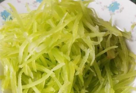 宁可不吃肉也要吃这菜，3块钱一斤，叶酸含量高，女孩子要多吃