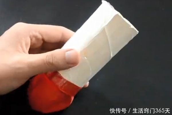 卷纸筒上套一个气球,好多人不知道有啥用,但用过的人都夸好!