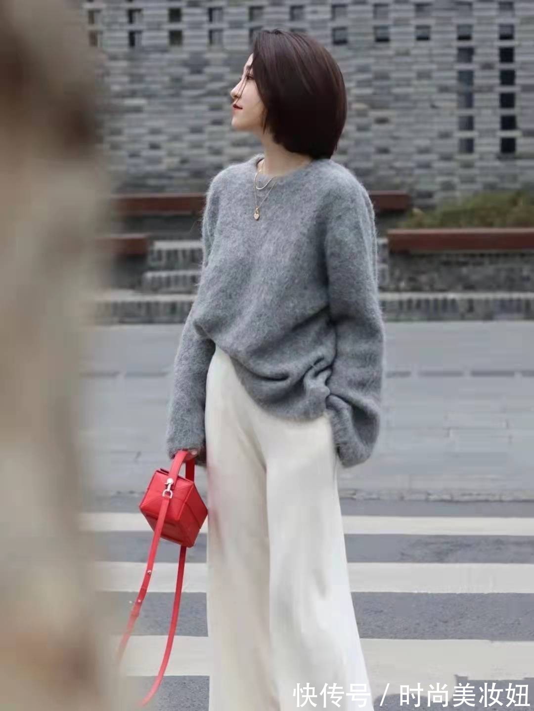 版型 原来毛衣这样搭很高级,显气质又时尚,适合30、40岁的女人