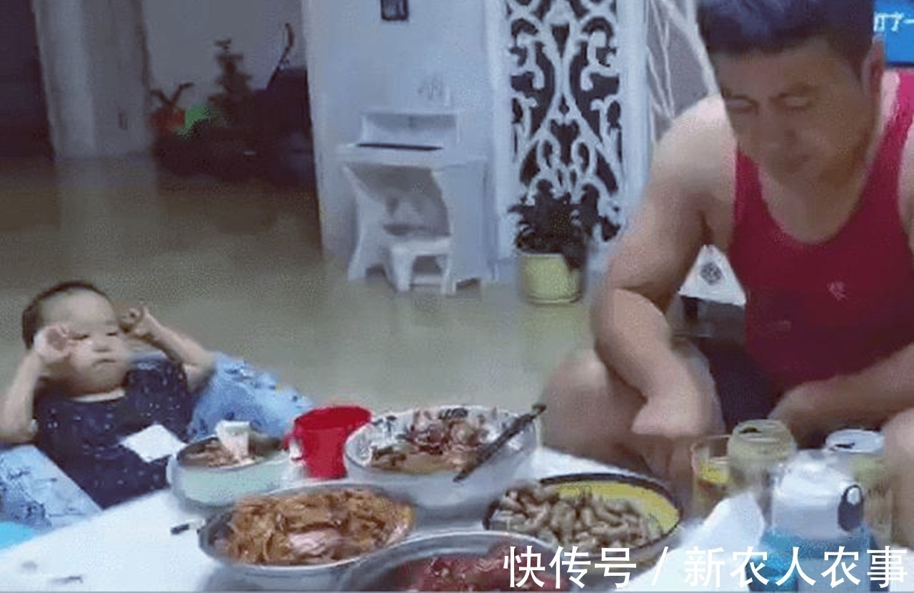 |沙雕动画,搞笑:为了成为百万富翁心甘情愿的掏厕所!