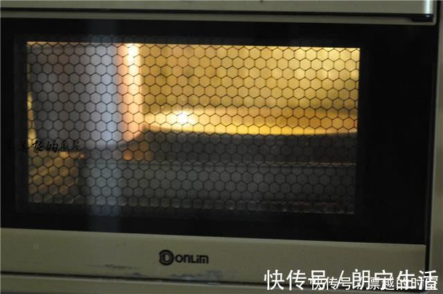 模具|别鼓捣电饭锅蛋糕了,现在流行它!比芝士蛋糕更细腻,简单零失败