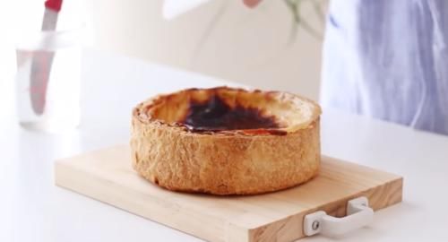  法式蛋奶派，酥脆派皮配上蛋白糊，细腻香甜如牛奶般丝滑