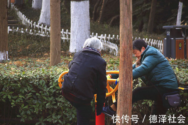 长寿|112岁的老人谈到长寿秘诀,不吃补品、不去医院,全靠一件事