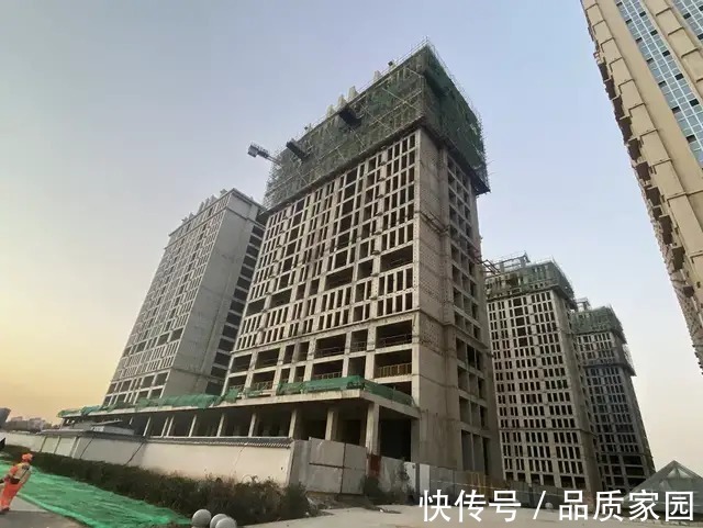 限购|西安国际港务区一楼盘不限购、7999元/㎡买是“捡漏”吗?