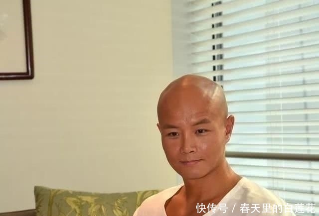 超级演说家|因《非诚勿扰》走红,嘲讽金星强搂谢娜惹人厌,今沦落街头作演讲