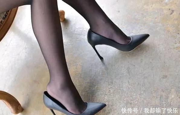细跟鞋是时尚潮流的宠儿,女人不可错过的单品!