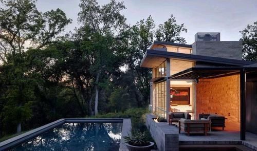 庭院|山中造个别墅,院中百年古树,庭院、壁炉、泳池,奢侈生活美如画