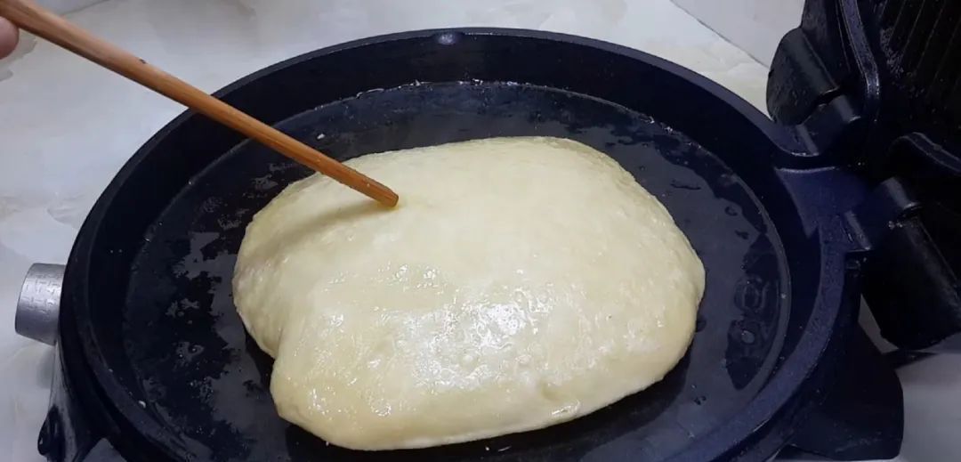 大泡|我家烙饼从来不早起,冰箱里一放,比手抓饼好吃,一次四个不够吃