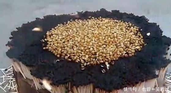 男子制作爆米花，用掉了2万根火柴依然没成功，最后无奈求助网友