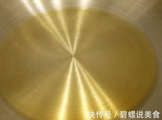 大虾别再吃水煮了,酒店大厨教你做法,5斤不够吃,1盘接1盘