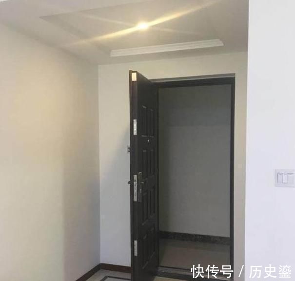 钥匙|新房终于拿到钥匙，进门一看就傻了，这就是开发商所谓的精装房