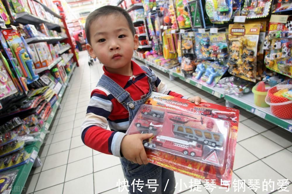 专家|“玩具多”和“玩具少”的孩子究竟有什么不同?专家:十年后差距很明显