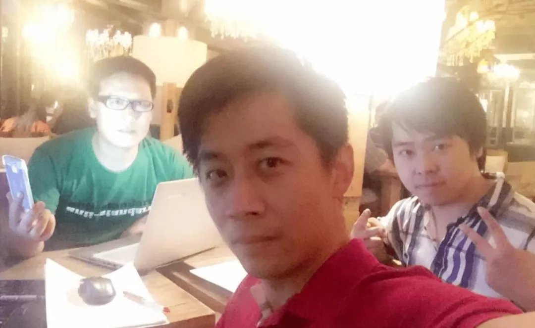 人间食粮|天才李尚龙：用鸡汤文引爆读者被《人民日报》点赞，如今过得怎样