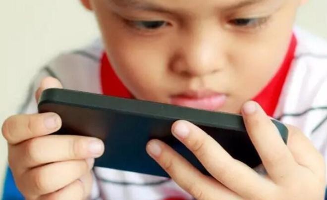 眼白|3岁宝宝眼白出现黑点,怎么回事儿听了医生的答案,终于放心了