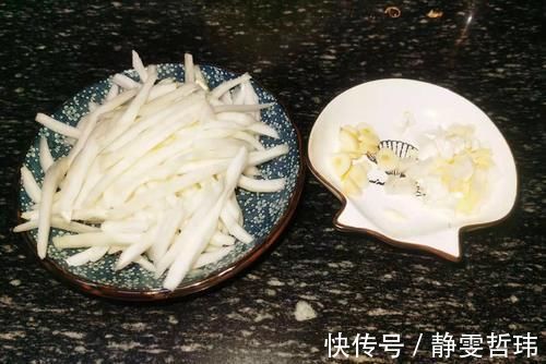 大白菜|天气寒冷,碰到此菜别手软,爽口又开胃,易吸收不上火,太香了