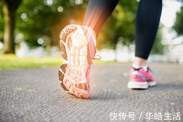 热身|每天跑步5公里和快走5公里相比，哪一项更健康？