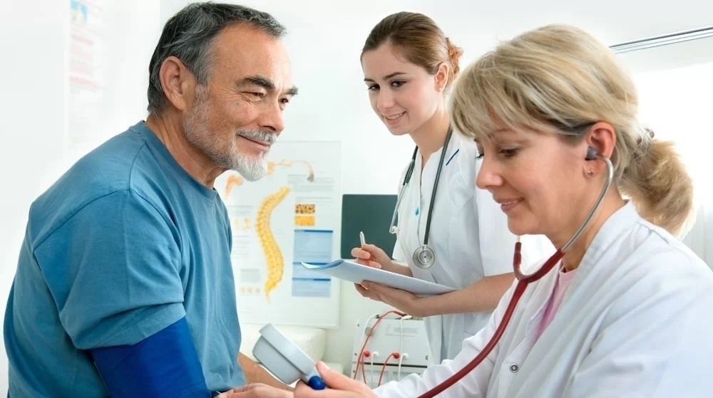 蔬菜|高血压和你说拜拜，蔬菜皇后每天吃一点，还有几大禁忌