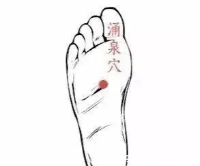 嘴巴|小儿推拿杨晓:宝宝嘴巴干燥起皮?如何通过小儿推拿和食疗调理?