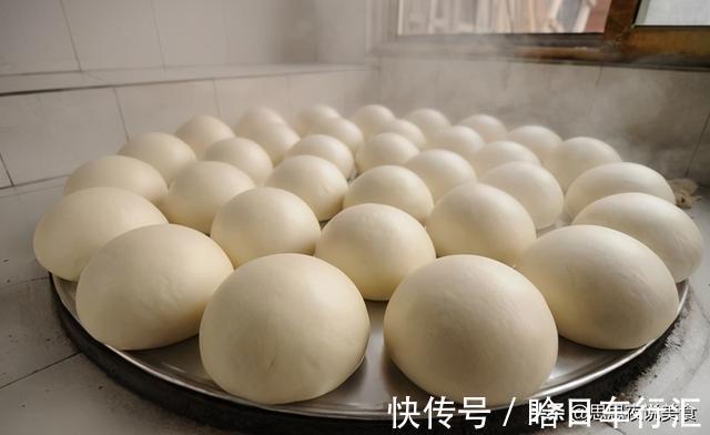 发面|和面时,只用酵母就错了,加点它进去,10分钟发满盆,香软又美味
