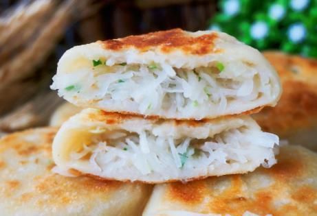 萝卜丝饼这做法最好吃，不发面也不烫面，薄皮馅多，咬一口还流汁