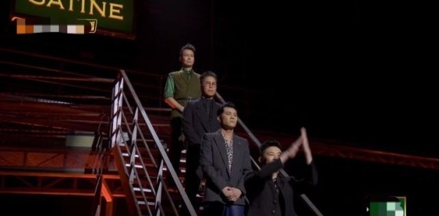 《披荊斬棘的哥哥》這一期太好哭了,四場表演情懷拉滿