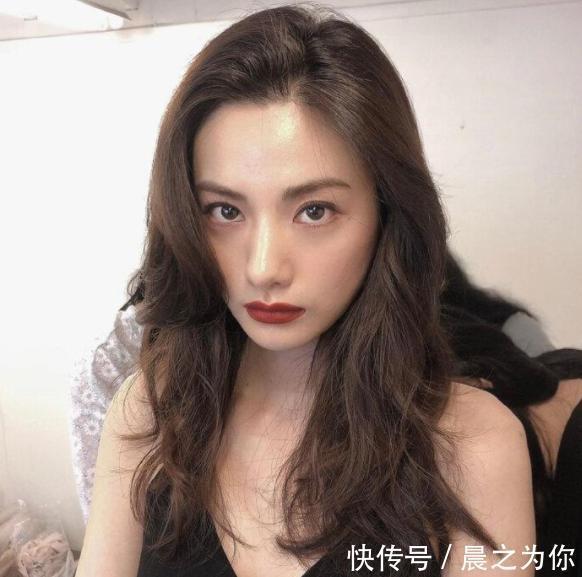 好身材|“世界第一美女”到底多漂亮？高颜值搭配好身材，犹如漫画少女