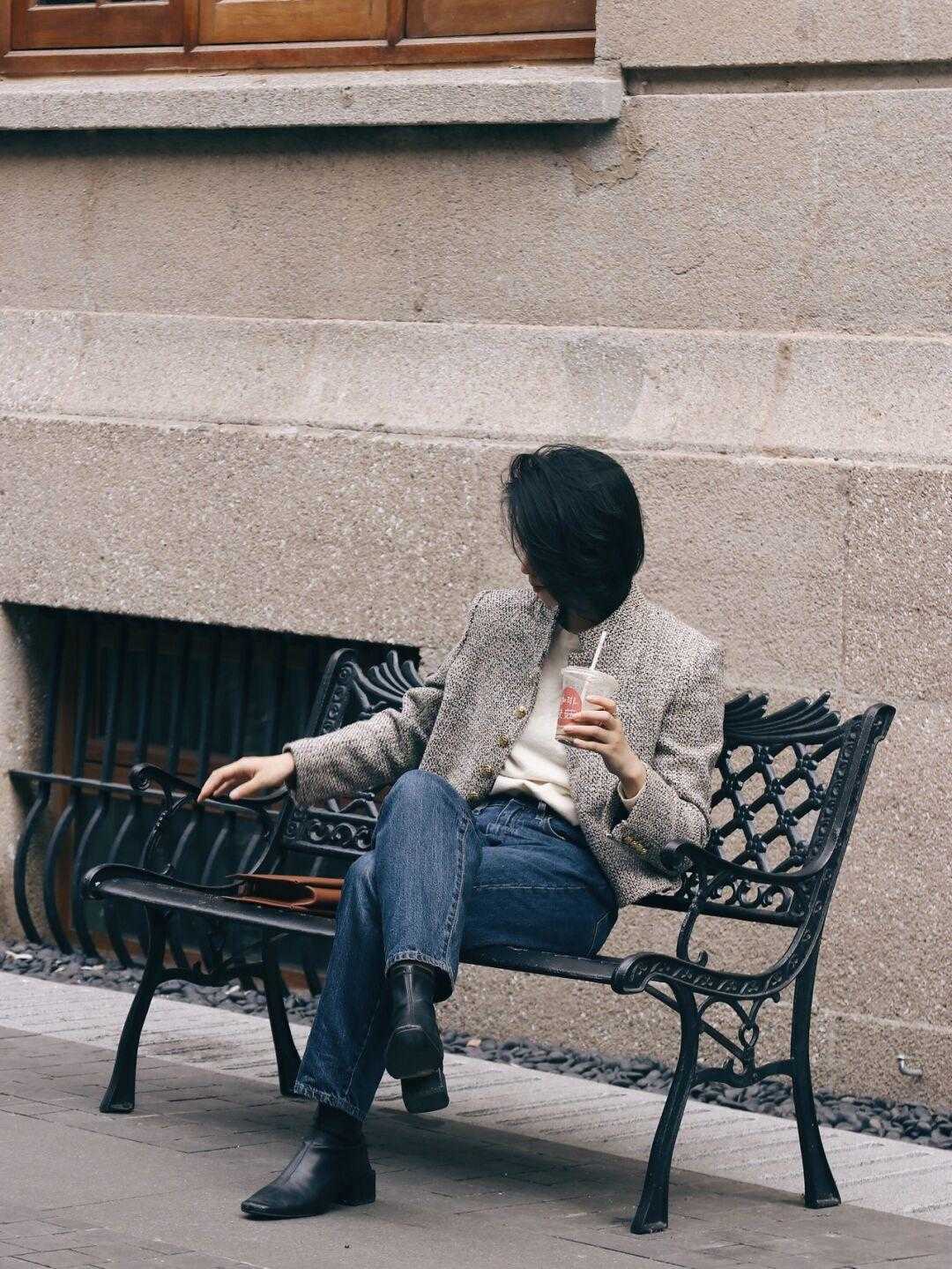 穿搭 简约大气的极简风穿搭,舒适随性又不挑人,每一套都能照穿