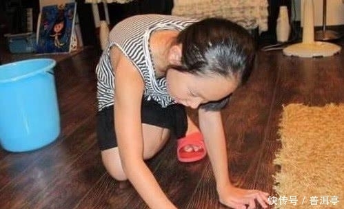 夹板|原来拖地要这么拖才干净,真是长见识呀,回家我一定要学会