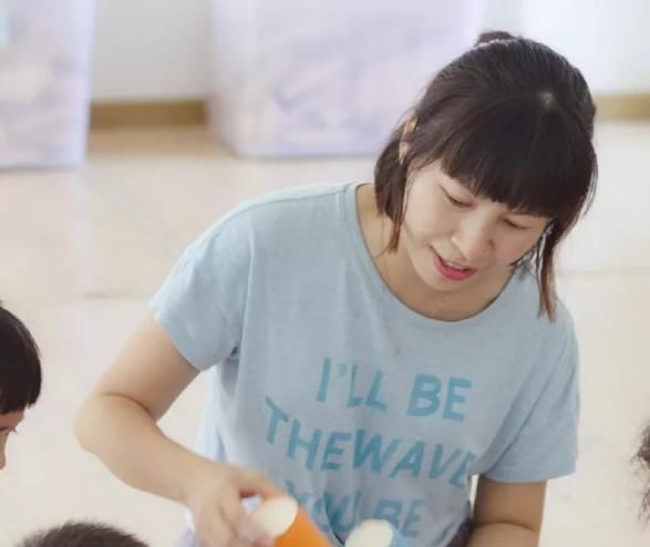 幼儿园|娃在幼儿园遭受软暴力,3种明显表现老师不会说,但家长要懂