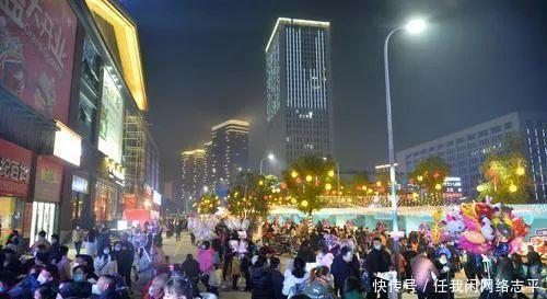  万州打造夜市新地标，备受关注！