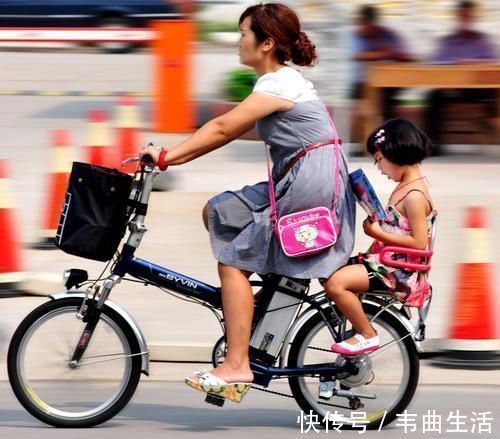 放学|幼儿园放学,早接孩子跟晚接区别有多大?老师不明说,家长要清楚