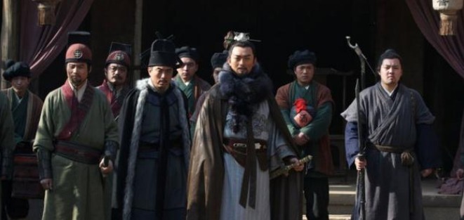 宋江@一身实力不输五虎,却几乎不上战场,宋江也很无奈,他凭的是啥