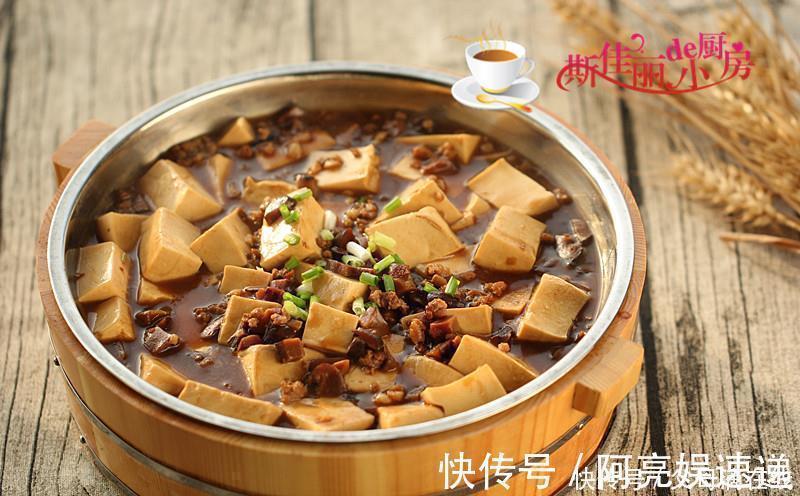 教你一个豆腐新吃法，比麻婆豆腐还抢手，五块钱煮一大锅总吃不腻