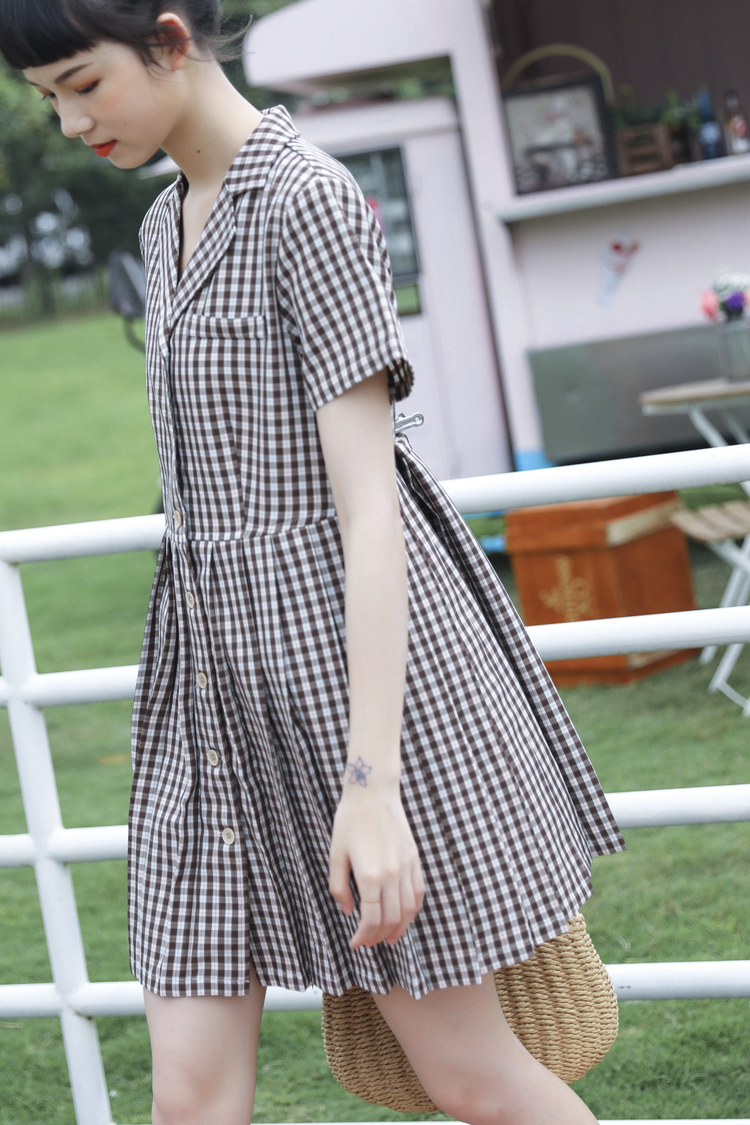 马伊琍穿格子裙也太有味道了吧!减龄又文艺,馋得只想赶紧买一件