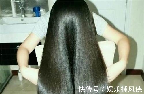 洗头|头发刚打湿就用洗发水?难怪天天洗头还油,教1招半月不洗也清爽